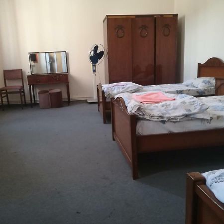 Noy Hostel Yerevan Ngoại thất bức ảnh