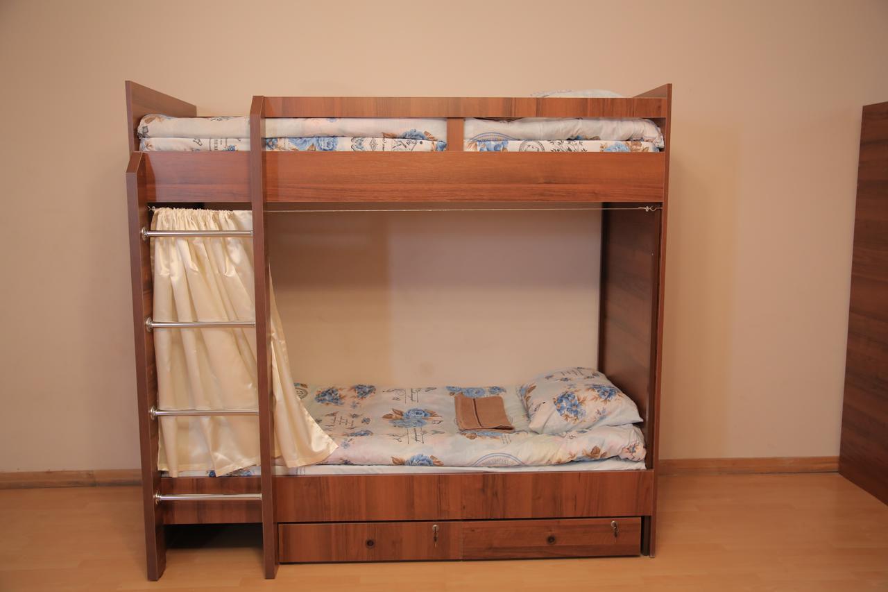 Noy Hostel Yerevan Ngoại thất bức ảnh