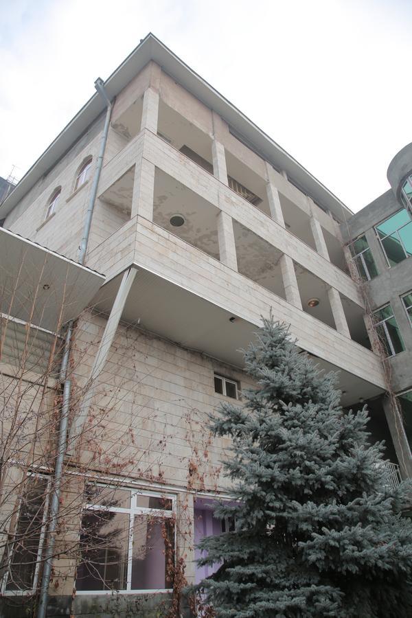 Noy Hostel Yerevan Ngoại thất bức ảnh