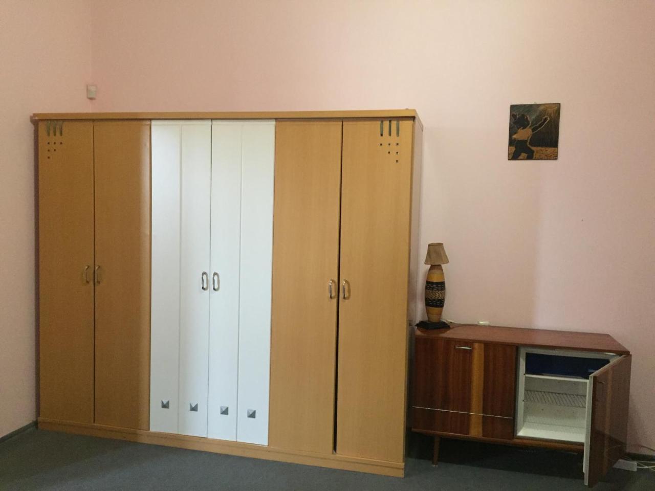 Noy Hostel Yerevan Ngoại thất bức ảnh