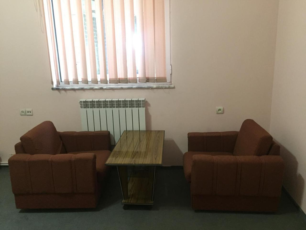 Noy Hostel Yerevan Ngoại thất bức ảnh